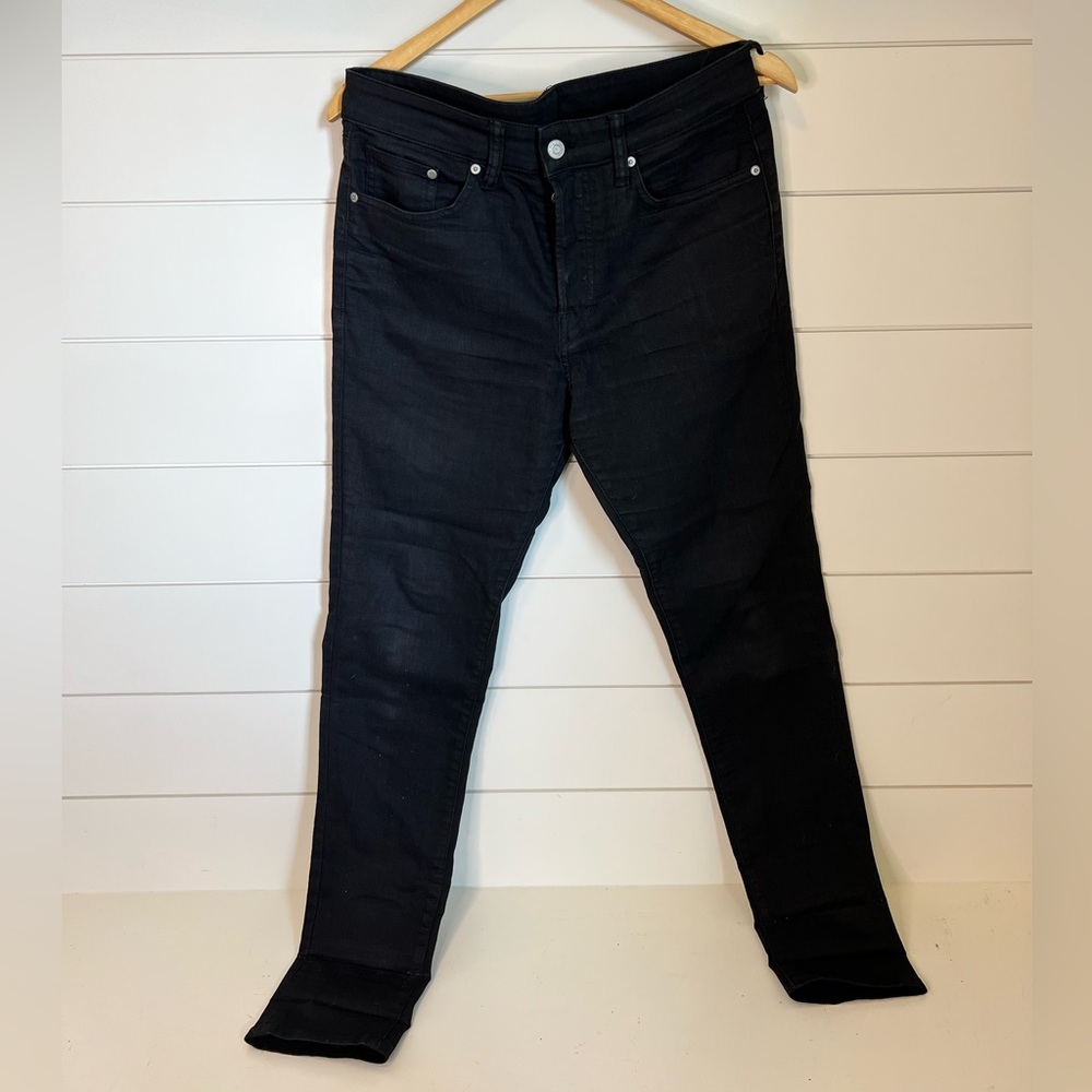 SOLD on Depop- H&M Black Skinny Jeans Skinny Fit